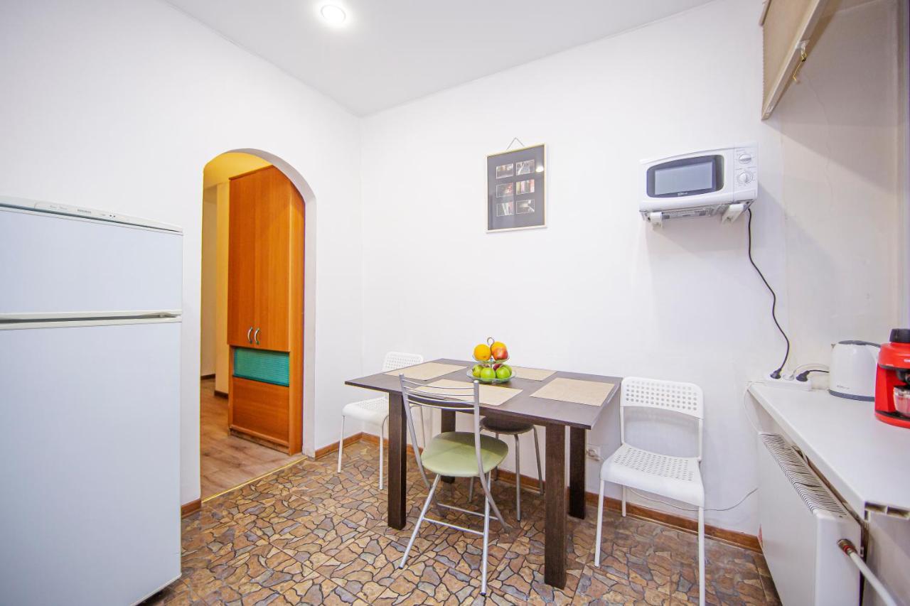 Old Town Apartment 3Br & 2Bthr St. Petersburg Dış mekan fotoğraf