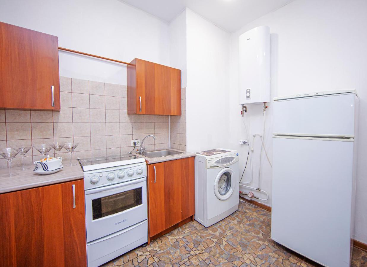 Old Town Apartment 3Br & 2Bthr St. Petersburg Dış mekan fotoğraf